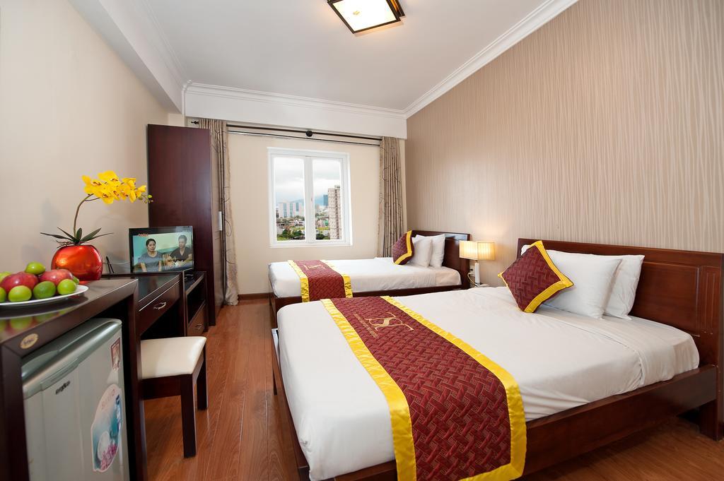 Truong Son Tung 1 - Beautiful Beach Hotel Дананг Стая снимка